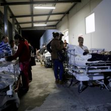 Galingo žemės drebėjimo Meksikoje aukų padaugėjo iki 15