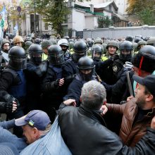 Kijeve per masinį protestą sužeisti keturi žmonės