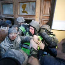 Kijeve per susirėmimus su protestuotojais nukentėjo 60 pareigūnų