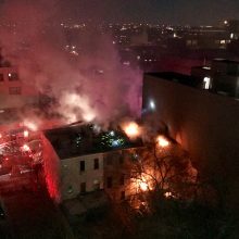 Niujorke per gaisrą nukentėjo 23 žmonės, tarp jų devyni vaikai