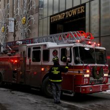 D. Trumpo dangoraižyje Niujorke kilo gaisras