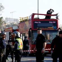 Maltoje į medį įsirėžė turistų autobusas, yra žuvusiųjų