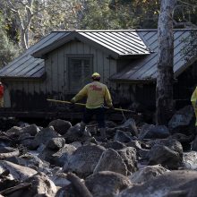 Po purvo nuošliaužų Kalifornijoje – vis daugiau žuvusiųjų