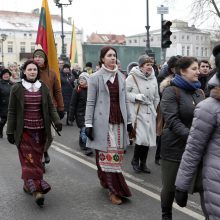 Miestas nusidažė trispalvėmis – klaipėdiečiai švenčia Lietuvos atkūrimo gimtadienį