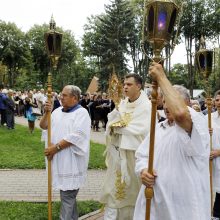 Atlaidai Palangoje virto kunigo palydomis