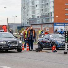 Gatvės lenktynes nutraukė lietus