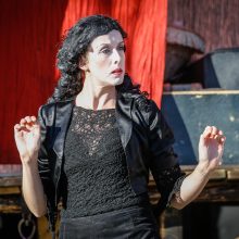 Teatro aikštę okupavo menininkai iš užsienio 