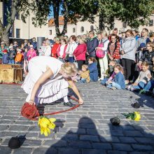 Teatro aikštę okupavo menininkai iš užsienio 