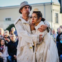 Teatro aikštę okupavo menininkai iš užsienio 