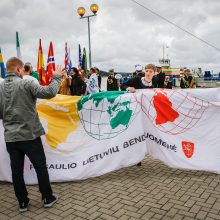 Patriotiškai nusiteikę klaipėdiečiai traukė Lietuvos himną