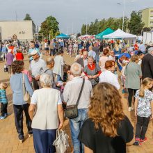 100-mečio obuolių šventė ūžė Gargžduose