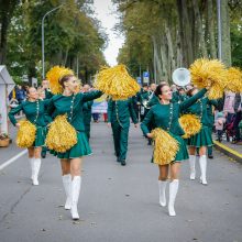 Palanga pražydo ir suskambo tarptautiniu folkloro festivaliu