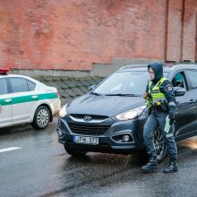 Jaunas vairuotojas bandė sprukti nuo policijos naktinės Klaipėdos gatvėmis