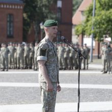 Dragūnų batalionui – 30 metų: iškilmėse aidėjo ne tik senovinės patrankos šūviai