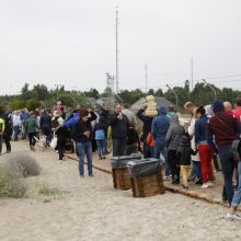 Šimtai klaipėdiečių prie uosto vartų pasitiko jūrų milžiną