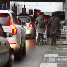 Akcijų ištroškę klaipėdiečiai šturmavo parduotuves