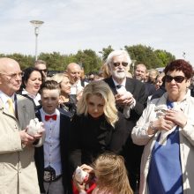 Nuo Palangos tilto į orą pakilo 2019 balandžių