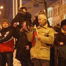 Uostamiestyje uždegti Sausio 13-osios atminimo laužai