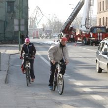 Užsiliepsnojo buvęs Klaipėdos policijos pastatas