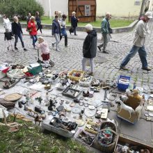 Senamiestyje ir vėl šurmuliavo blusų turgus