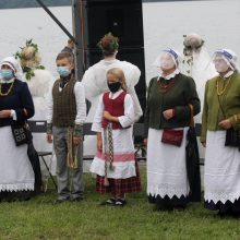 „Lipantiems iš vandens“ lietus nepakenkė