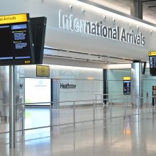 Londono Hitrou oro uostas dėl pandemijos patyrė milijardinių nuostolių