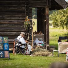 Į Rumšiškes subūrė Žolinių šventė: stebino puokščių gausa