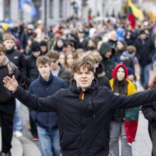 Lietuvos jaunimas Vasario 16-ąją mini eisenoje simboliniu valstybės keliu