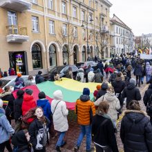 Lietuvos jaunimas Vasario 16-ąją mini eisenoje simboliniu valstybės keliu