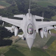 Pentagonas: JAV rugsėjį pradės apmokyti ukrainiečių pilotus valdyti F-16