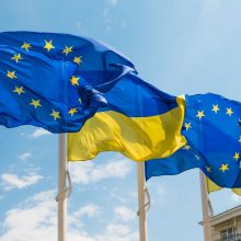 Europos Komisija rekomenduoja pradėti derybas dėl Ukrainos narystės ES