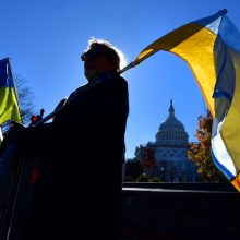 Valstybės departamentas: JAV neatsisako remti Ukrainą tiek, kiek reikės