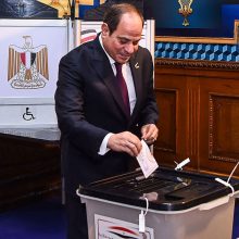 Oficialūs rezultatai: Egipto prezidento rinkimus laimėjo A. F. al Sisi