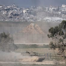 JT vyriausiasis žmogaus teisių komisaras Gazos Ruože įžvelgia karo nusikaltimų požymių