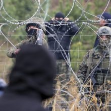 Lenkija ir Čekija pradeda patikrinimus pasienyje su Slovakija