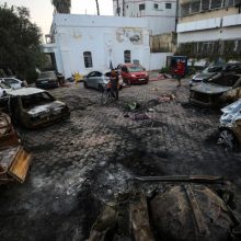 Žmogaus teisių organizacija: tikėtina, kad į Gazos Ruožo ligoninę pataikė palestiniečių raketa