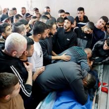 Palestiniečių sveikatos ministerija: Izraelio pajėgos Vakarų Krante nušovė šešis palestiniečius