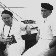 Tarp burių: V. Didžys ir Jonas Dėckis „Rūtoje“ apie 1929 m.