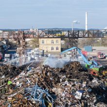 Po gaisro sostinėje aplinkosaugininkai pradėjo neplaninį patikrinimą: bendrovė nelaikyta rizikinga