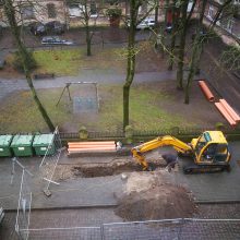 Naujas šaligatvis Klaipėdoje virto griuvėsiais: vėl išrausė griovį