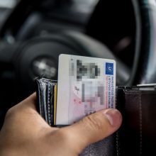 Būsimų vairuotojų rezultatai vis prastėja: egzaminus laiko ir po keliasdešimt kartų