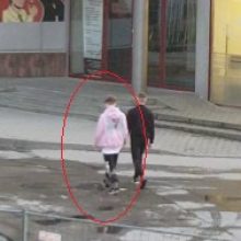 Policija prašo atpažinti vaikiną, galimai turintį informacijos dėl vandalizmo Šiauliuose