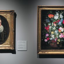 Anthony van Dyckas. Francio van der Ei portretas <span style=color:red;>(kairėje)</span>. Janas Brueghelis <span style=color:red;>(vyresnysis)</span>. Natiurmortas su gėlėmis <span style=color:red;>(dešinėje)</span>
