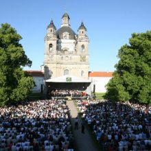 L. Rastokaitė ir J. Bareikis kviečia į Holivudo dainų koncertus Pažaislyje ir Vilniuje 