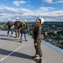 Ekstremali pramoga Vilniuje – pasivaikščiojimas TV bokšto apžvalgos terasos pakraščiu