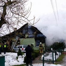 Per Kūčias – tragiškas gaisras Garliavoje: žuvo du žmonės