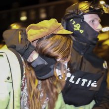 Iš Amsterdamo universiteto policija išvaikė ir sulaikė propalestinietiškus protestuotojus