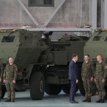 Lenkija gavo pirmąsias raketų sistemas HIMARS: dislokuos prie sienos su Rusija