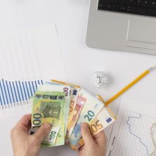 Tyrimas: investicijų turi kas antras Lietuvos gyventojas