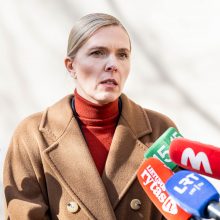 A. Bilotaitė: didžiulė migrantų grupė agresyviomis priemonės bandė patekti į Lenkiją